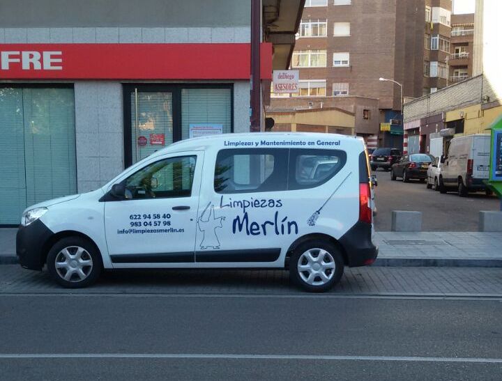 Vehículo de Limpiezas Merlín en Valladolid